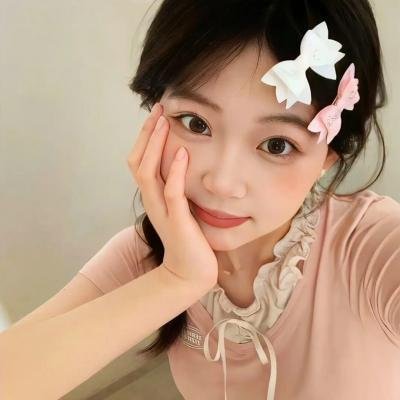 她与她的自画像